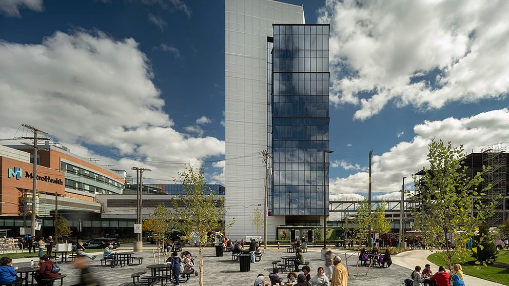 MetroHealth Glick Center Exterior HGA Cleveland Ohio