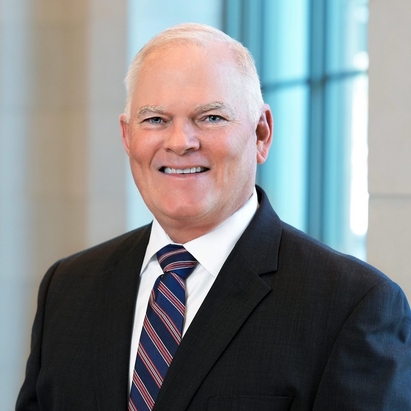 Walls Derrick02 Crop