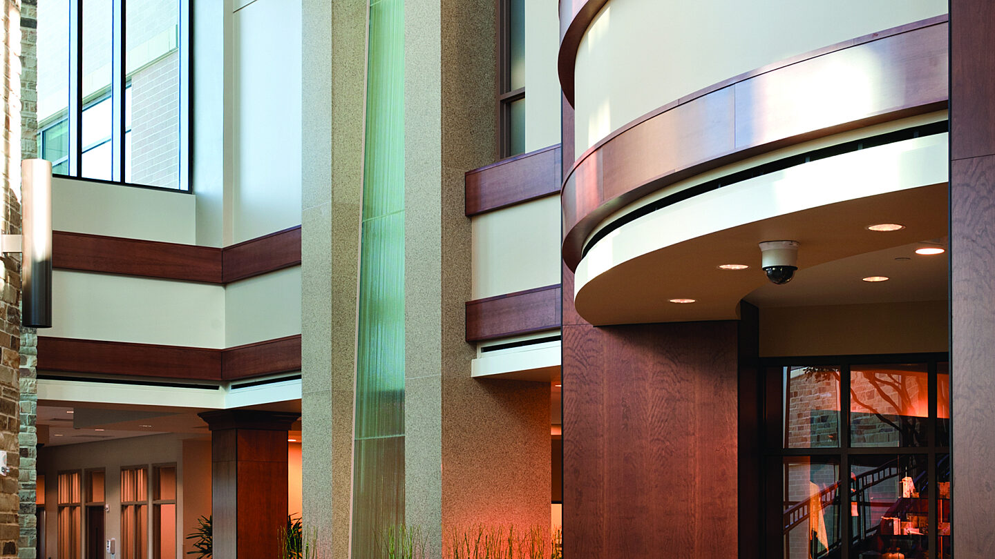 CHI St. Luke's The Vintage Hospital Water Wall