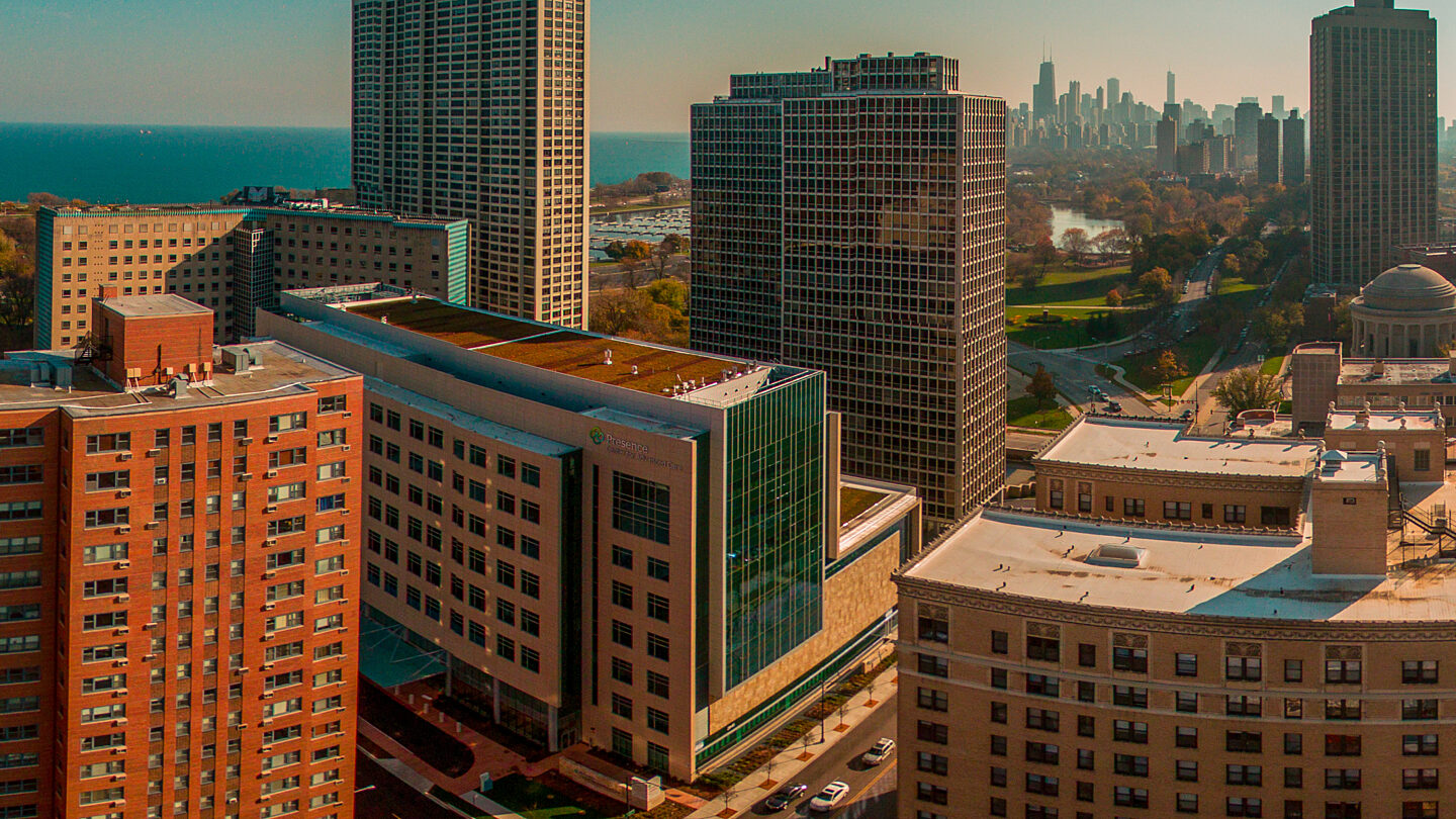 Skyline of AMITA Health Outpatient Pavilion-331 West Surf Street